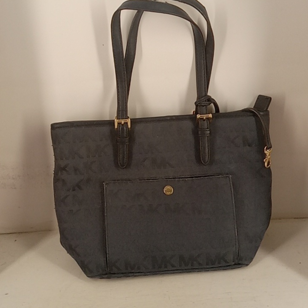 Michael Kors blue small handbag One pocket on the outside